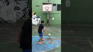 Download lagu Tendangan Si Madun 3 #shorts mp3