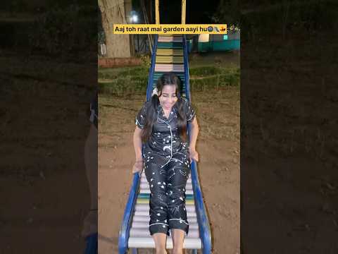 Cuando ir sola al parque por la noche sale completamente mal