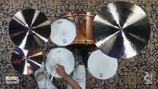 Video thumbnail for Paiste 14" 2002 Sound Edge Hi-Hats - 935/1048g (1063114-1022918E) by Memphis Drum Shop