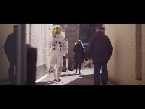 Zoli Vekony feat. James Cash - Moments (Official Music Video)