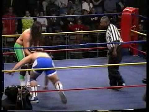 AWF on E: Johnny Palazzio VS Rey Bourne (Leo Kruger back in 2004)