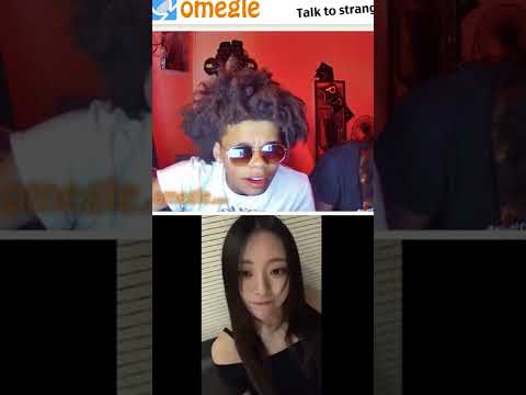 Itzy Yuna on Omegle | Blink twice if you need help #shorts