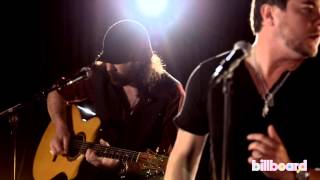 Eli Young Band Performs &#39;Dust&#39; at Billboard Studios