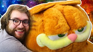 The Largest Garfield Plush in the World