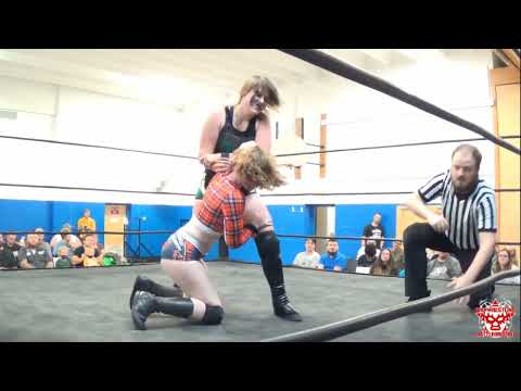 Armory Wars 2021- Badger Briggs vs Free Range Kara.