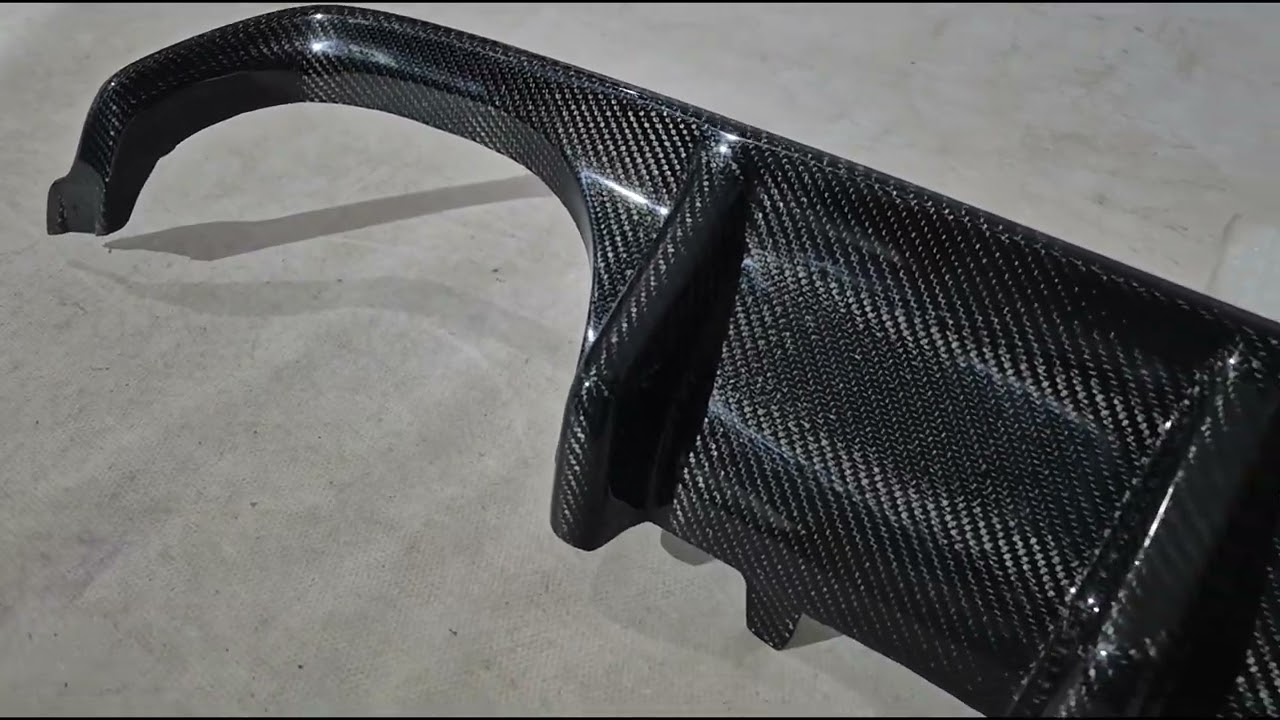 BMW 3 серия F30/F31 2012-2019 гг. Задний диффузор V10 (для F80, Карбон) Video 1
