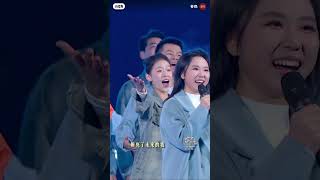 Download lagu #WangYibo at CCTV New Year's Eve Gala 2024-2025  '天高海阔'  #yibo #cpop #王一博 mp3