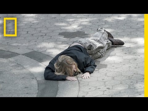 手を貸してくれないか？ (你是否會伸出援手？Helping Hands)