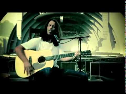 Chris Cornell - Call Me A Dog (acoustico)