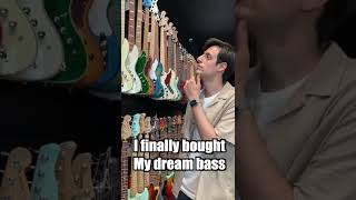 Download lagu this is the biggest bass guitar store ever mp3