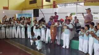 preview picture of video 'Capoeira Santa Rita de Minas'