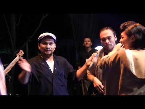Tompi ft Dwiki Dharmawan, Andien & Barry Likumahuwa - Treasure @ The 36th JGTC [HD]