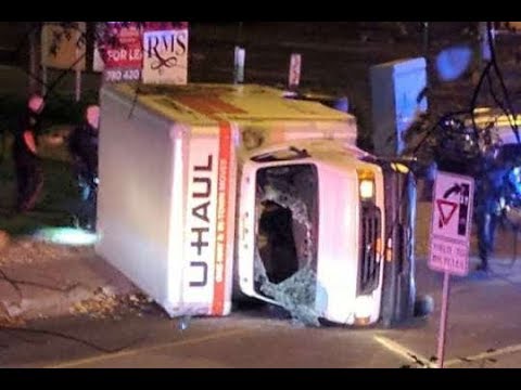 Breaking News October 2017 Islamic State terror attack Canada Police Stabbed Uhual plows Pedestrians Video