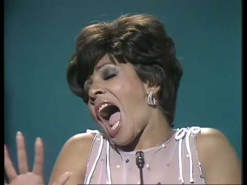 Shirley Bassey - I who have nothing (Live 1979 BBC show) HQ