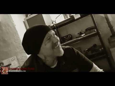 Video Thumbnail: Alles was wir wollten - Champagner Punx (Official Video)