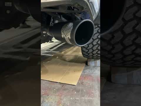 2017 Toyota Tundra 5.7 - Gibson Patriot Skull Exhaust