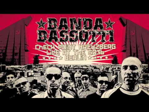Banda Bassotti - Rigurgito Antifascista (feat. OZulù)