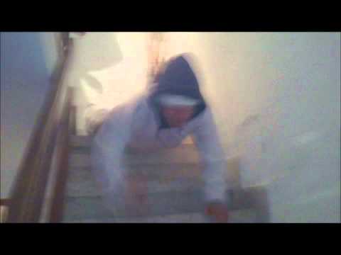 bajada de escaleras 16.0 --- chozas baja toda la casa de bruno