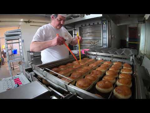 Bäckerhandwerk: So werden Krapfen hergestellt