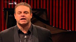 'A Vucchella - Joseph Calleja