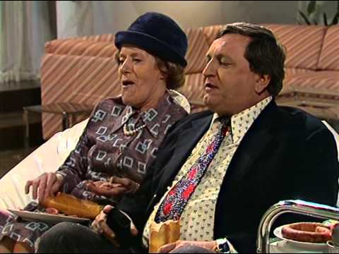 Fleksnes Fataliteter - S04E02 - Fjernkontroll og alt fritt - 1981