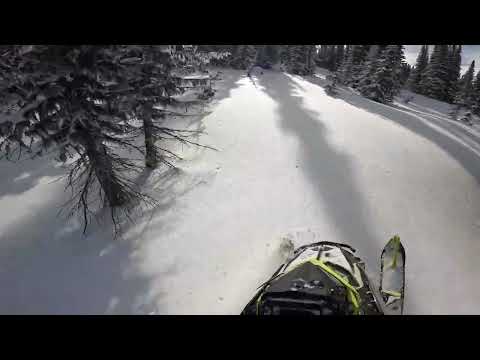 Snowmobiling - Fernie - Feb 26 2020 - 2022 Polaris Khaos Matryx Boost