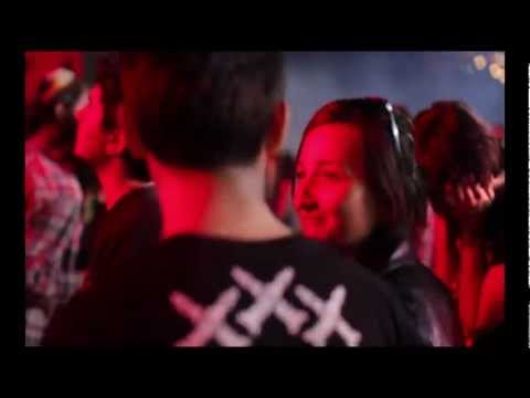 Kung Fu Junkie - Flowerz In My Brain