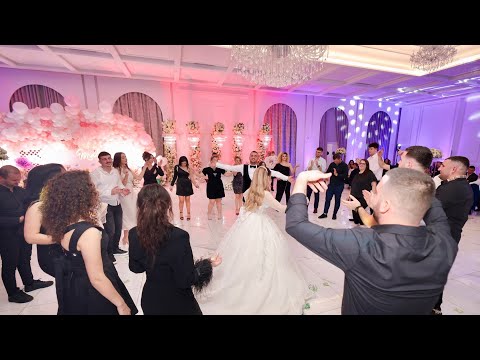 Sindi Yzeiri Kolazh Jugu, Kqyrni Shoqe, Tallava Dasma Mikel - Aretina