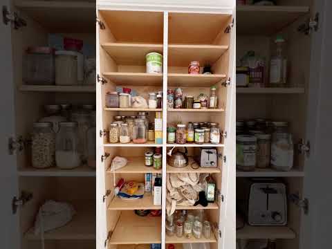 A Tour of my Zero Waste Kitchen!🌎