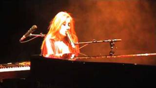 Tori Amos: Secret spell (incl Byrds cover Turn, Turn, Turn) LIVE 21-07-2010, Caprera Bloemendaal