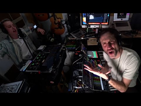 BLOWING Beardyman's MIND during a lesson on how to make GARAGE MUSIC