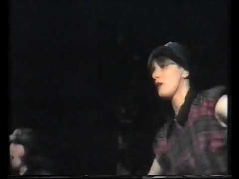 DANZA : CIOKO IN UN BALLETTO DEDICATO AL FUNKY HIPHOP ANNI 90