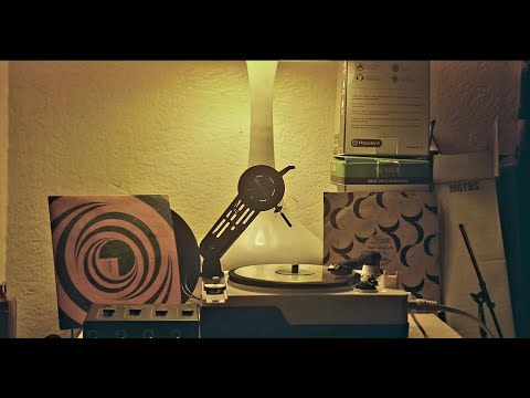 DIY-Another Gakken Ez Record Maker Demonstration For better lo-fi sound with clear PETG Vinyl Part 1