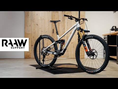 RAAW Madonna V3 - Bike Build