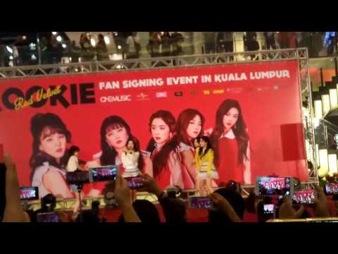 Red Velvet - Russian Roulette Live @ Berjaya Time Square #RedVelvetinMY