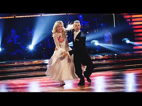 Elisa Lindström och Yvo Eussen - Quickstep - Let’s Dance (TV4)