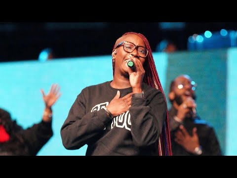 Tiffany Boone - Here I Am To Worship (Praise Medley)