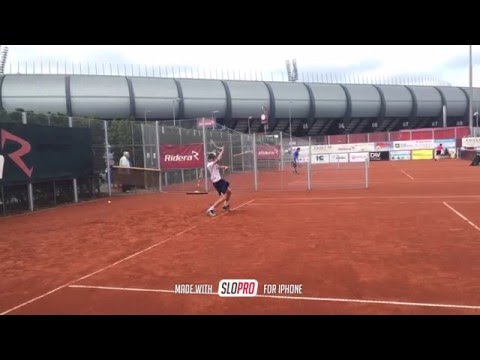 Tomas Sustacek (slow motion)