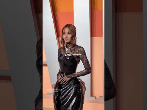 Lisa and other celebrities at the Vanity Fair Oscars Party #blackpink #lisa