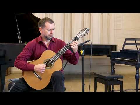 José Antonio Escobar plays Valsa-Chôro by Heitor Villa-Lobos