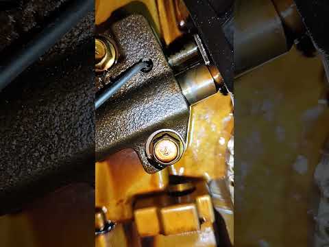 Ослабление натяжителя цепи