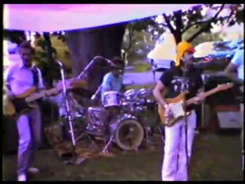 BARFLY - CHICKEN PICKIN - 1985 - Joe Borghi, Johnny Betz, Randy Thompson, Bob Fee