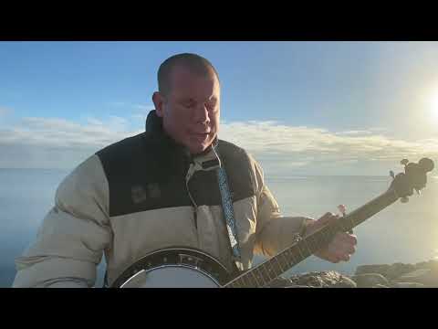 Robin Hey Busking in Salthill Galway Ireland - Come By The Hills