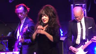 Ronnie Spector Can&#39;t Put Your Arms Around A Memory 2018