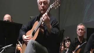 Maestro Angel Romero plays Erez Perelman Guitar in live concert