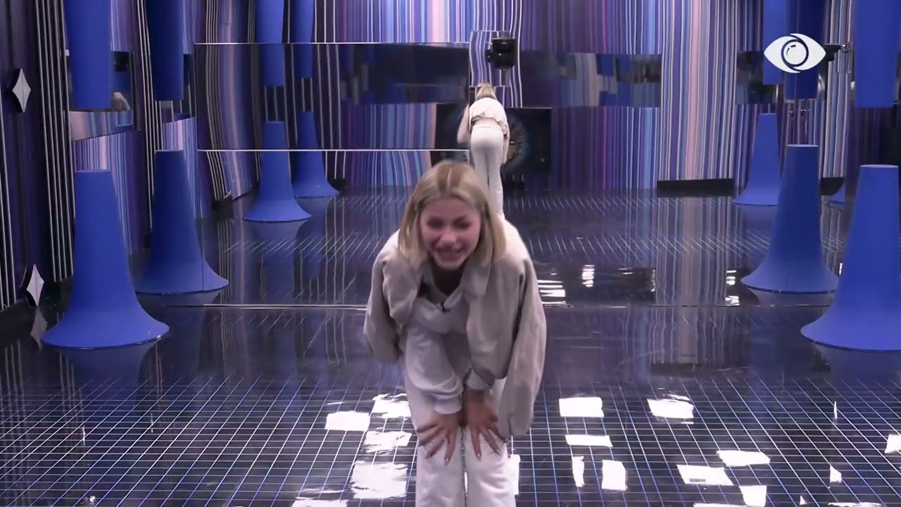 Nikol banorja e radhës që përballet me pyetjet e quiz-it