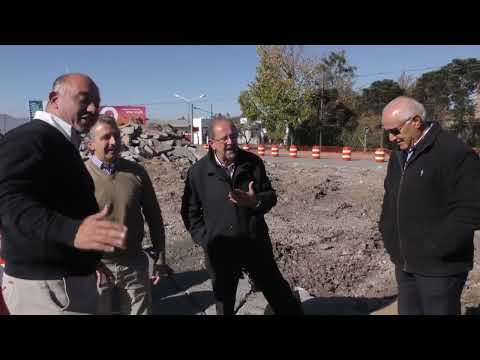 En la rotonda de acceso a barrio Grand Bourg, avanza la construcción de un paso bajo nivel