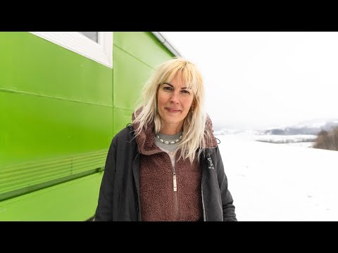 HOVORY ZE ZEMĚ - Život bez vody a elektřiny mě učí pokoře - Lucie Ponikelská