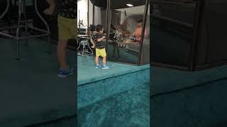 Video thumbnail for Matías bailando a Eduin by Alabanzas de Fuego