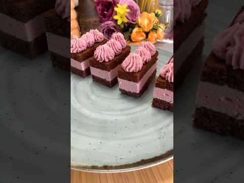 Prajitura cu mousse de capsuni! #prajituri #retete #ellacooking #fyp #viral  #cakes